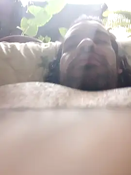 Snapshot of taylorWiiz chatting on 02.25.25 taylorWiiz online show from 02.25.25