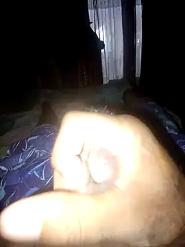 Snapshot of taylorWiiz chatting on 09.30.25 taylorWiiz online show from 09.30.25