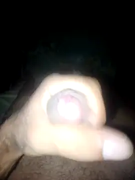 Snapshot of taylorWiiz chatting on 10.05.25 taylorWiiz online show from 10.05.25