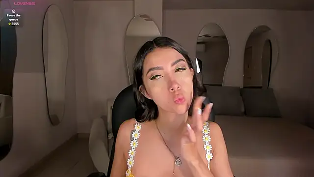ValeriaVelvet online show from 05.28.26