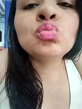 Linda Lars online show from 02.07.25