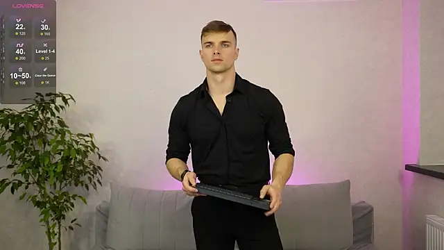 Nik Sharp online show from 03.08.25