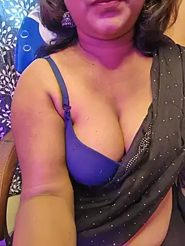 Snapshot of nisha_baby2 chatting on 07.24.26 nisha baby2 online show from 07.24.26