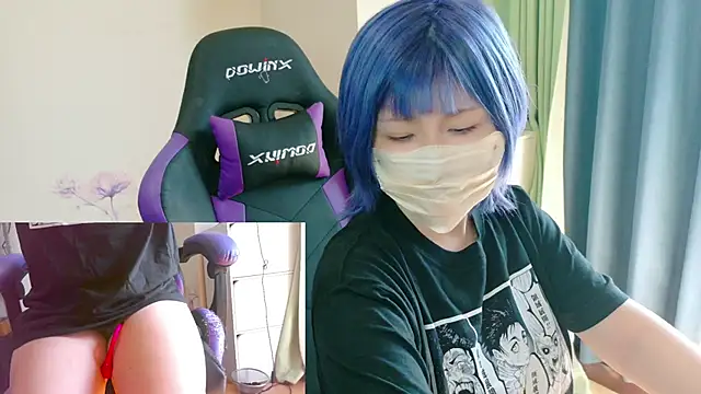 Snapshot of hazuki_8008 chatting on 10.08.25 hazuki 8008 online show from 10.08.25