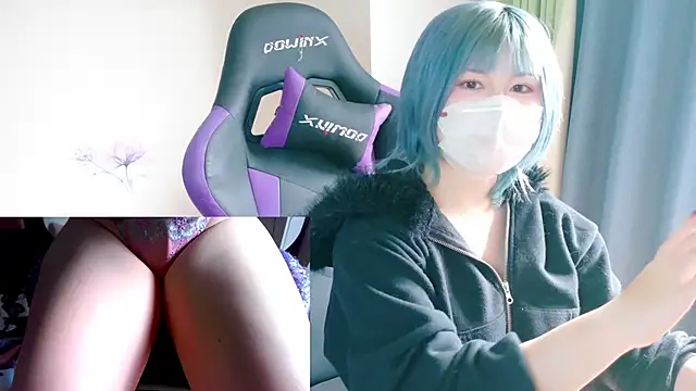 Snapshot of hazuki_8008 chatting on 11.10.25 hazuki 8008 online show from 11.10.25