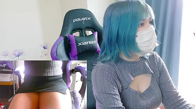 Snapshot of hazuki_8008 chatting on 11.27.25 hazuki 8008 online show from 11.27.25