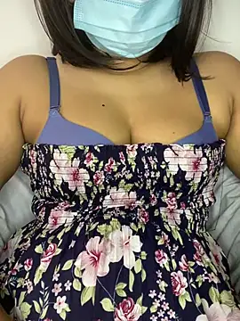 Shadow Girl007 online show from 02.05.25