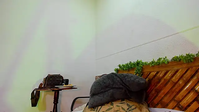 Scarlett diaz17 online show from 01.13.25