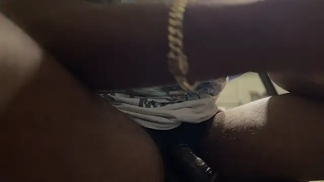 Snapshot of MobyDxck chatting on 11.09.25 MobyDxck online show from 11.09.25