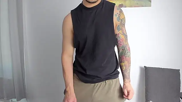 Snapshot of MatMalonne chatting on 01.12.25 MatMalonne online show from 01.12.25