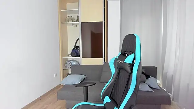 Snapshot of MatMalonne chatting on 01.22.25 MatMalonne online show from 01.22.25