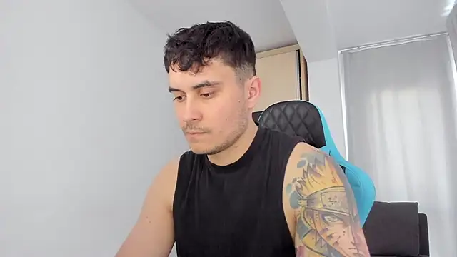 Snapshot of MatMalonne chatting on 03.03.25 MatMalonne online show from 03.03.25