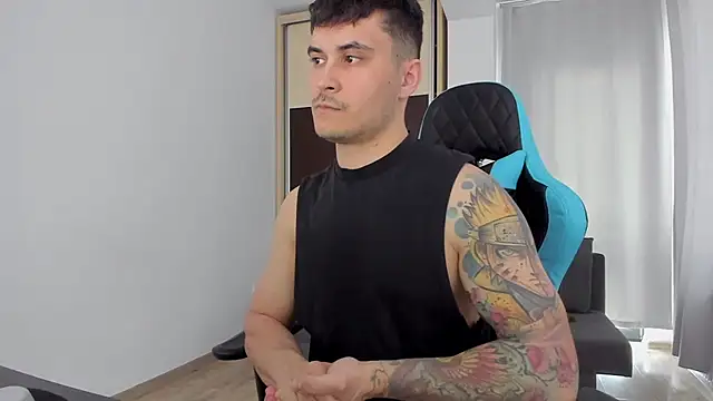 Snapshot of MatMalonne chatting on 03.12.25 MatMalonne online show from 03.12.25