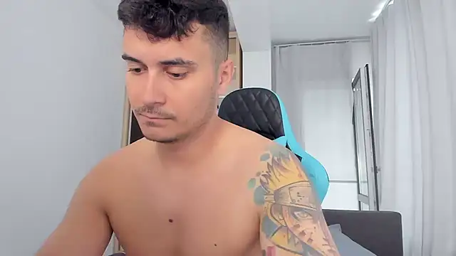 Snapshot of MatMalonne chatting on 09.10.25 MatMalonne online show from 09.10.25