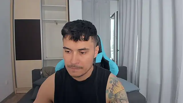 Snapshot of MatMalonne chatting on 09.11.25 MatMalonne online show from 09.11.25