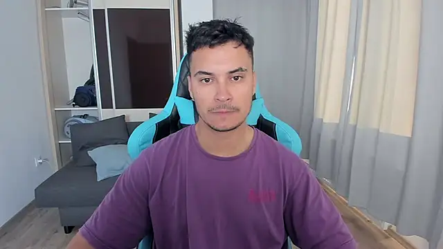 Snapshot of MatMalonne chatting on 09.22.25 MatMalonne online show from 09.22.25