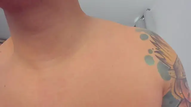 Snapshot of MatMalonne chatting on 10.24.25 MatMalonne online show from 10.24.25