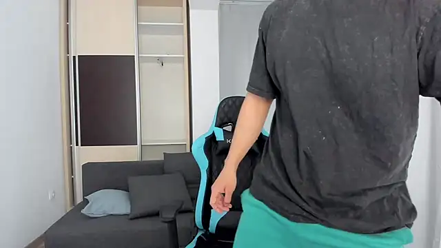 Snapshot of MatMalonne chatting on 11.06.25 MatMalonne online show from 11.06.25