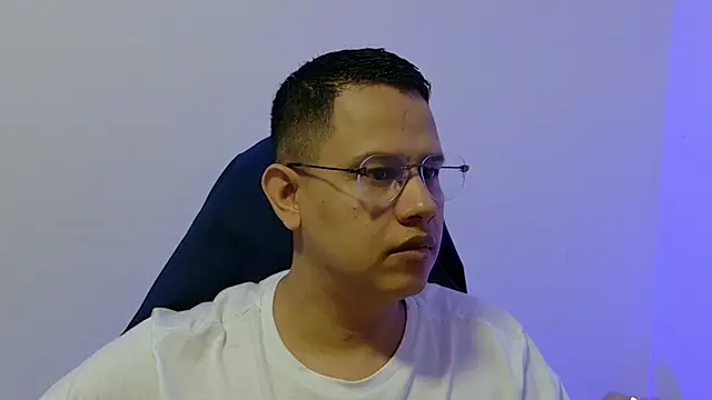 Snapshot of LiamVidal chatting on 04.06.26 LiamVidal online show from 04.06.26