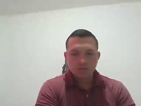 Snapshot of Guti23678 chatting on 11.06.25 Guti23678 online show from 11.06.25