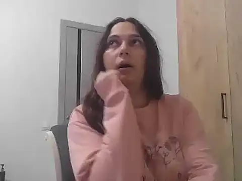 Snapshot of Etty_Margery chatting on 12.12.24 Etty Margery online show from 12.12.24