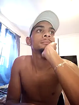 Snapshot of 29YOURZ_28_ chatting on 12.10.24 29YOURZ 28 online show from 12.10.24