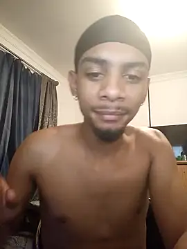 Snapshot of 29YOURZ_28_ chatting on 12.10.24 29YOURZ 28 online show from 12.10.24