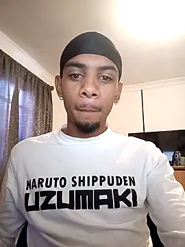 Snapshot of 29YOURZ_28_ chatting on 12.17.24 29YOURZ 28 online show from 12.17.24