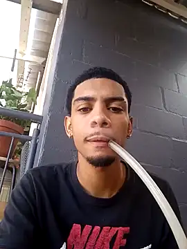 Snapshot of 29YOURZ_28_ chatting on 02.02.25 29YOURZ 28 online show from 02.02.25