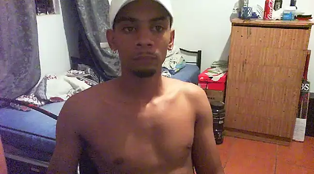 Snapshot of 29YOURZ_28_ chatting on 02.10.25 29YOURZ 28 online show from 02.10.25