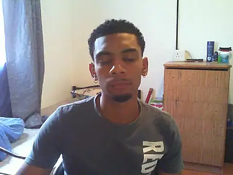 Snapshot of 29YOURZ_28_ chatting on 02.19.25 29YOURZ 28 online show from 02.19.25