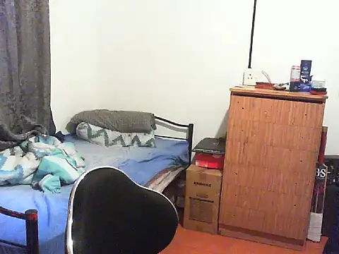 Snapshot of 29YOURZ_28_ chatting on 03.17.25 29YOURZ 28 online show from 03.17.25