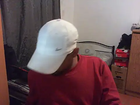 Snapshot of 29YOURZ_28_ chatting on 09.10.25 29YOURZ 28 online show from 09.10.25