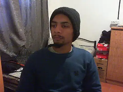 Snapshot of 29YOURZ_28_ chatting on 09.12.25 29YOURZ 28 online show from 09.12.25