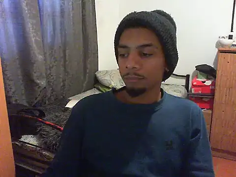 Snapshot of 29YOURZ_28_ chatting on 09.14.25 29YOURZ 28 online show from 09.14.25