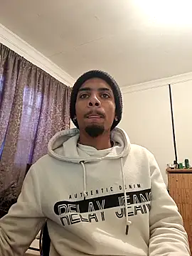 Snapshot of 29YOURZ_28_ chatting on 09.17.25 29YOURZ 28 online show from 09.17.25