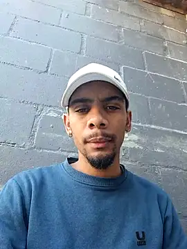 Snapshot of 29YOURZ_28_ chatting on 09.26.25 29YOURZ 28 online show from 09.26.25