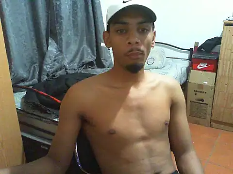 Snapshot of 29YOURZ_28_ chatting on 09.28.25 29YOURZ 28 online show from 09.28.25