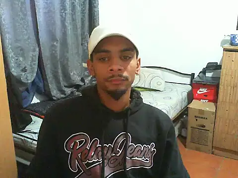 Snapshot of 29YOURZ_28_ chatting on 10.08.25 29YOURZ 28 online show from 10.08.25