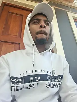 Snapshot of 29YOURZ_28_ chatting on 10.15.25 29YOURZ 28 online show from 10.15.25