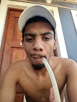 Snapshot of 29YOURZ_28_ chatting on 10.22.25 29YOURZ 28 online show from 10.22.25