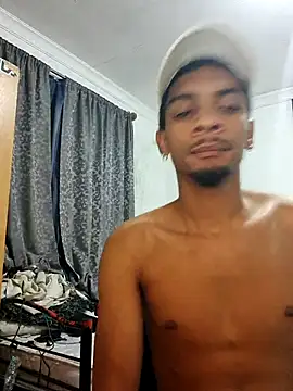 Snapshot of 29YOURZ_28_ chatting on 10.23.25 29YOURZ 28 online show from 10.23.25