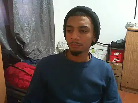 Snapshot of 29YOURZ_28_ chatting on 10.28.25 29YOURZ 28 online show from 10.28.25