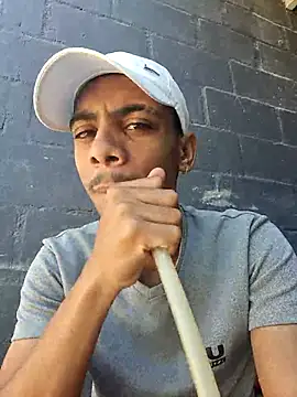 Snapshot of 29YOURZ_28_ chatting on 11.05.25 29YOURZ 28 online show from 11.05.25