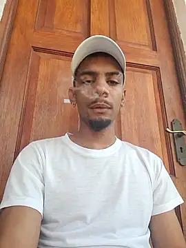 Snapshot of 29YOURZ_28_ chatting on 11.07.25 29YOURZ 28 online show from 11.07.25