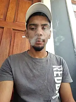 Snapshot of 29YOURZ_28_ chatting on 11.11.25 29YOURZ 28 online show from 11.11.25