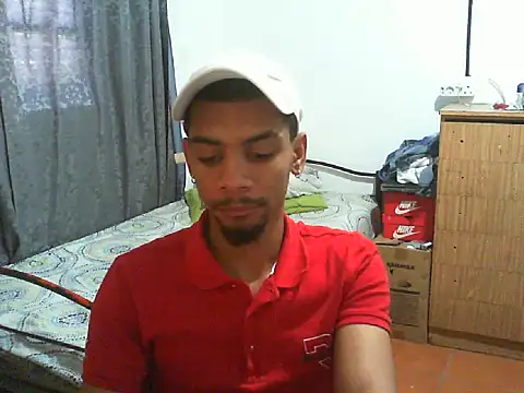 Snapshot of 29YOURZ_28_ chatting on 11.19.25 29YOURZ 28 online show from 11.19.25