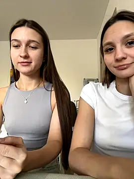 Snapshot of sweety_secret_ chatting on 09.11.25 sweety secret  online show from 09.11.25