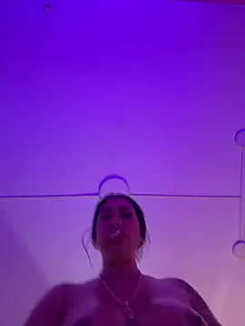 kiim taaylor online show from 02.22.25