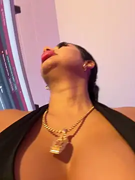 kiim taaylor online show from 03.14.25